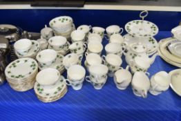 GOOD QTY OF COLCLOUGH IVY LEAF PATTERN TEA AND TABLE WARES