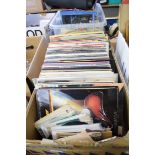 BOX OF MIXED RECORDS