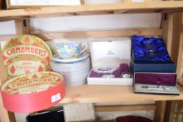 MIXED LOT COMPRISING MODERN FRENCH PLATES, ROYAL WORCESTER FISHING CUP AND SAUCER, BOXED GLASS