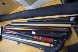 MIXED LOT OF SNOOKER AND POOL CUES TO INCLUDE RILEY