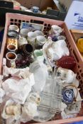 BOX OF MIXED CERAMICS, RANGE OF TEA WARES, MUGS, JUG AND BOWL ETC