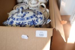 QTY OF PARAGON BELINDA PATTERN TEA WARES TOGETHER WITH A CAULDON BLUE AND WHITE TUREEN