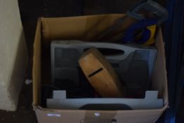 BOX OF MIXED TOOLS