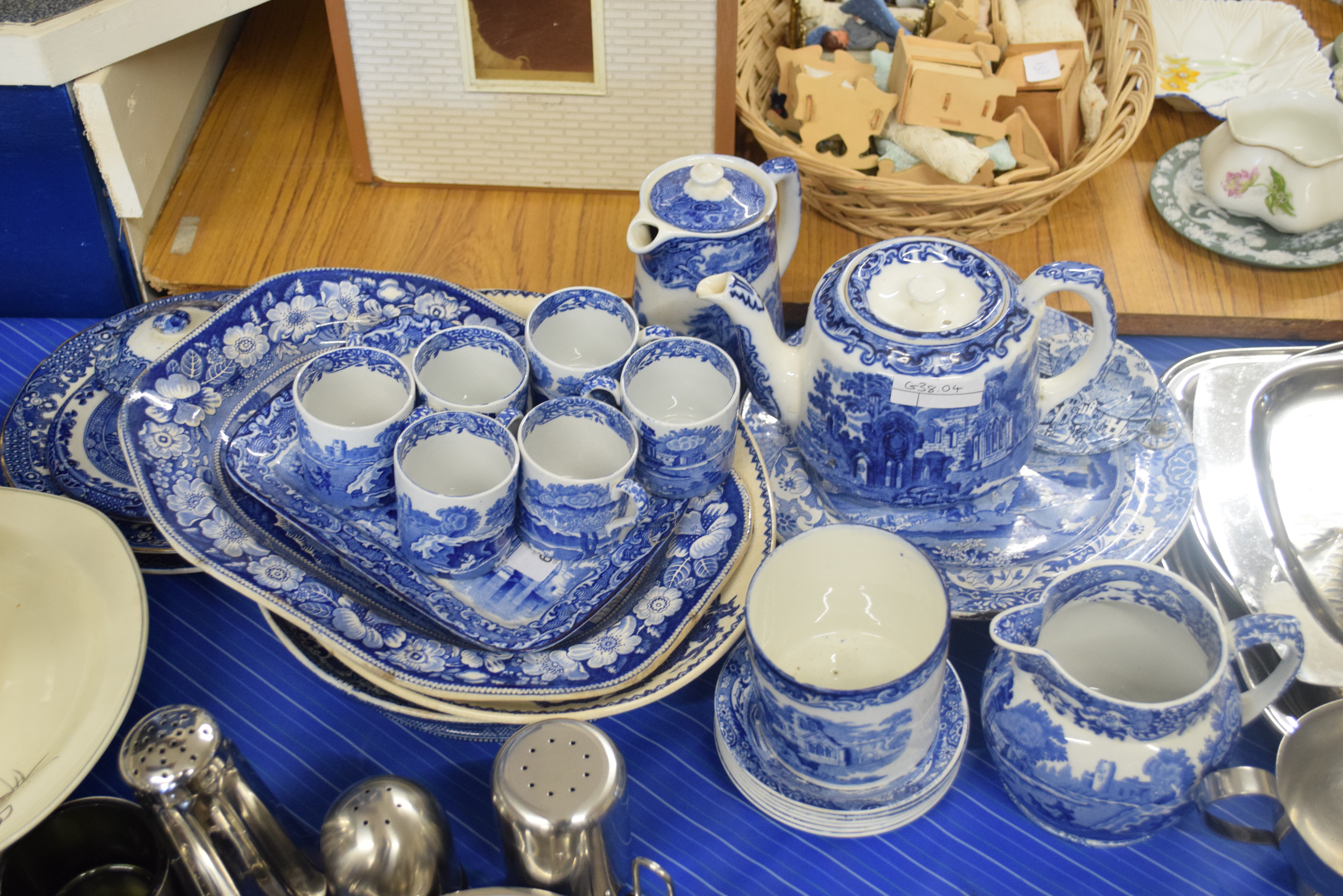 MIXED LOT COMPRISING BLUE AND WHITE CERAMICS TO INCLUDE RANGE OF COPELAND SPODE BLUE ITALIAN