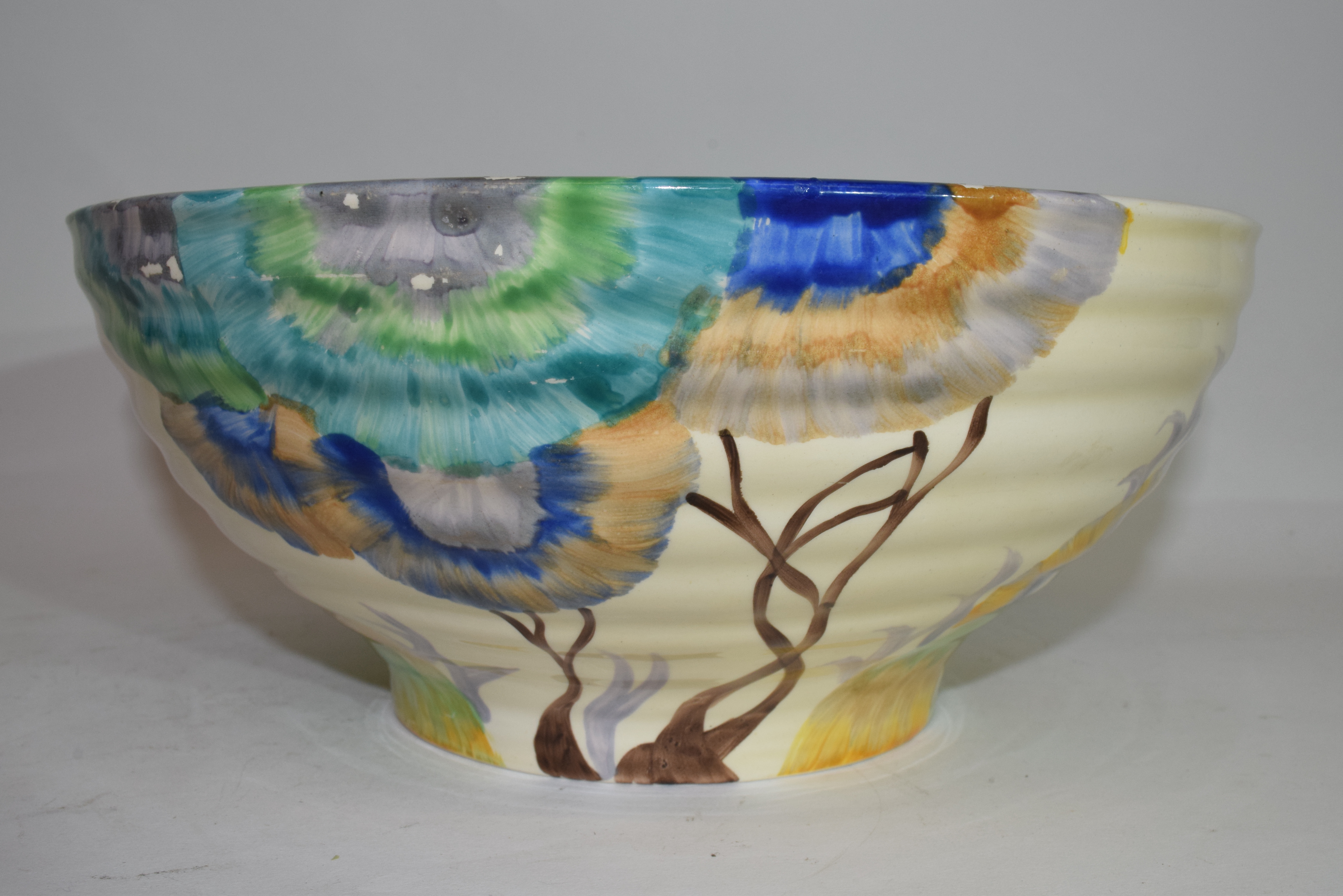 Large Clarice Cliff bowl in the Rhodanthe pattern - Image 3 of 3