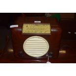 Bush Bakelite cased AC91 radio, 30cm wide
