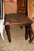 SMALL OAK OCCASIONAL TABLE, 46CM WIDE