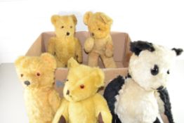 BOX OF VINTAGE TEDDY BEARS