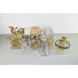 BOX CONTAINING MIXED ITEMS TO INCLUDE BRASS MODEL HORSE AND RIDER, GLASS WARES ETC