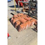 Quantity of roof tiles