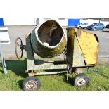 Concrete mixer with a petrol motor