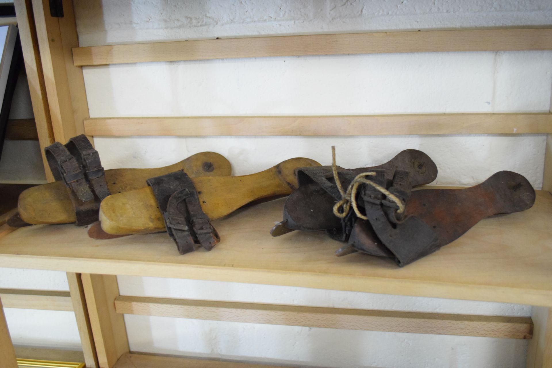 Pair of vintage ice skates - Image 2 of 2