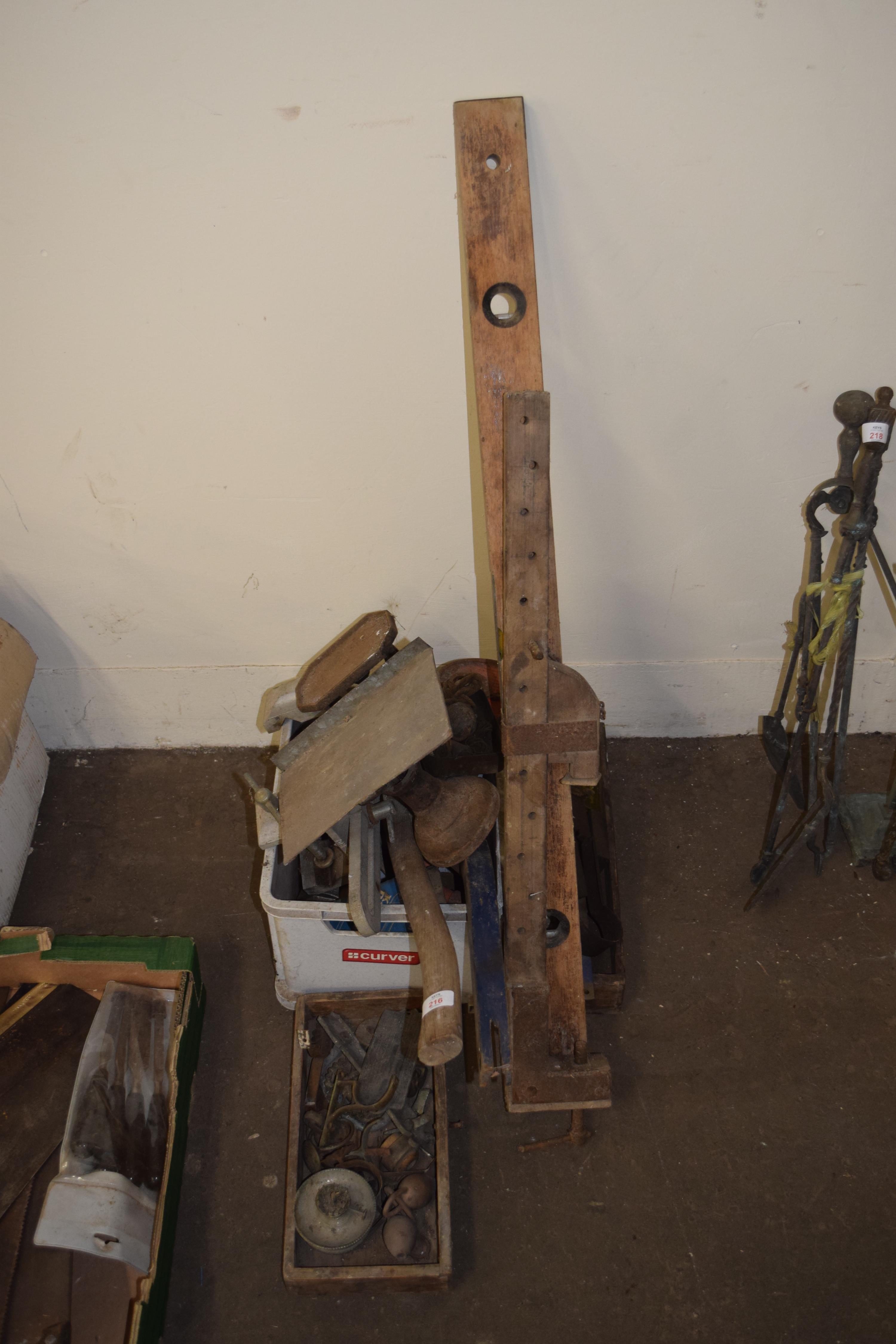 Quantity of vintage tools etc