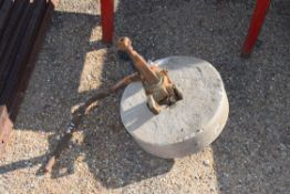Grinding wheel with handle