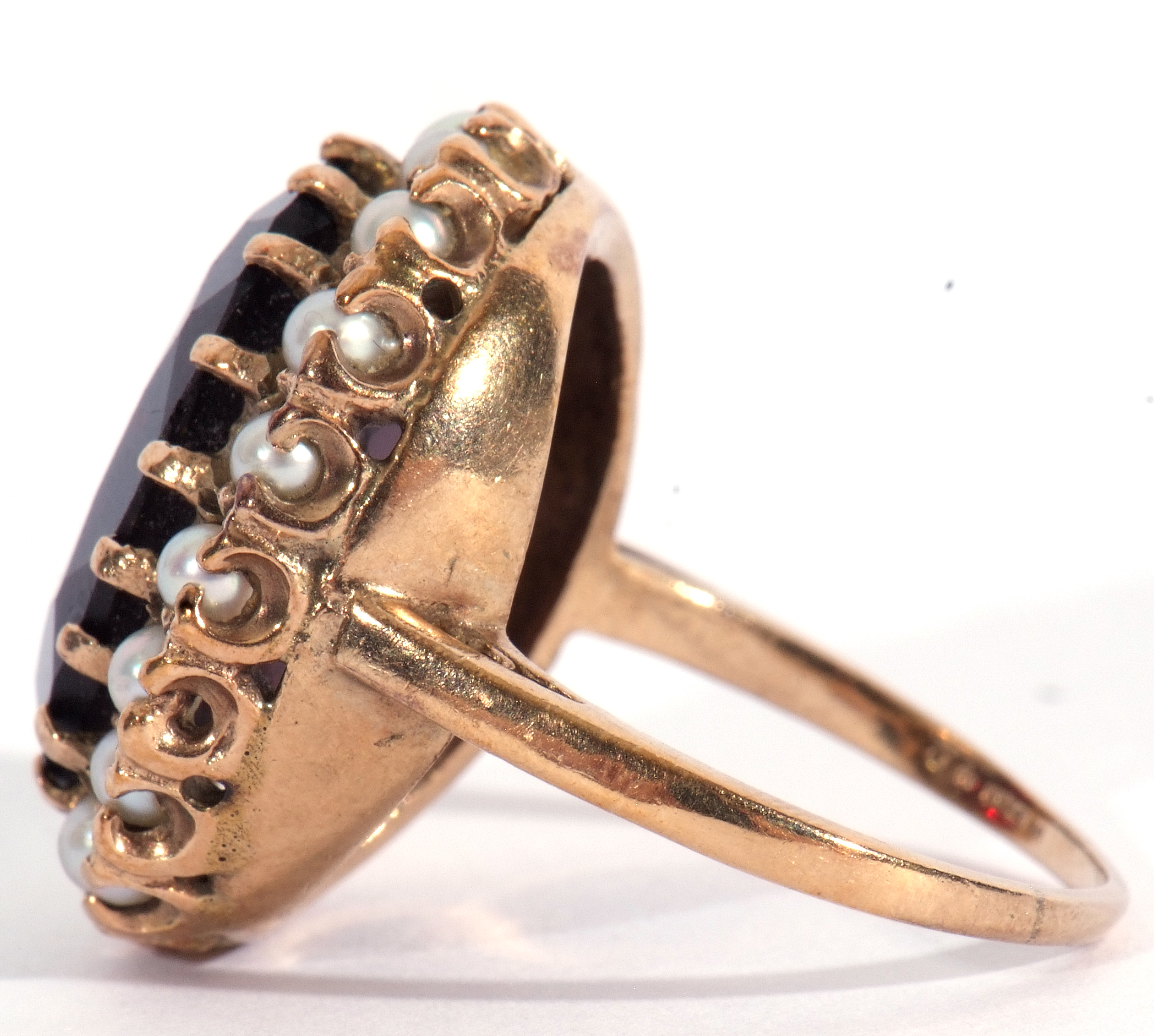 Modern 9ct gold dress ring, a large red paste faceted stone, 18 x 12mm, within a seed pearl - Image 4 of 9
