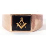 Masonic signet ring, the square black onyx panel with compass and ruler motif, stamped 10K, size T