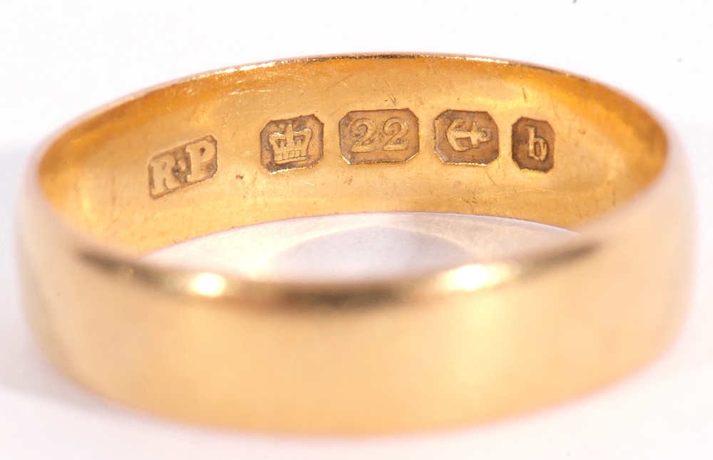 22ct gold wedding ring, plain polished design, Birmingham 1901, 3.4gms, size O - Image 3 of 3
