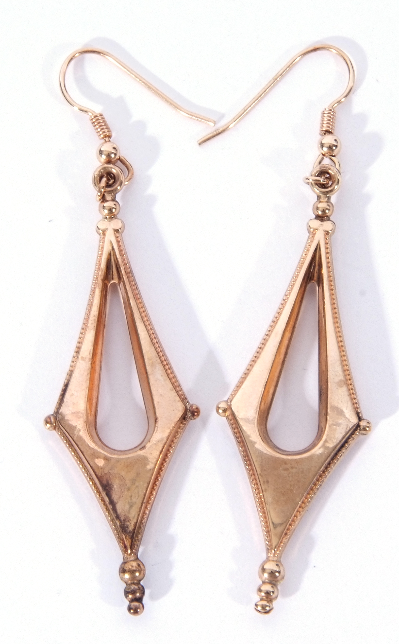 Pair of 375 stamped earrings of pierced lozenge form, 5cm long with shepherd hook fittings, 3gms - Image 3 of 3