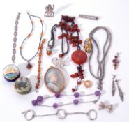 Mixed Lot: Chinese style carnelian bead necklace, a silver Town Crier menu holder, London 1909, a