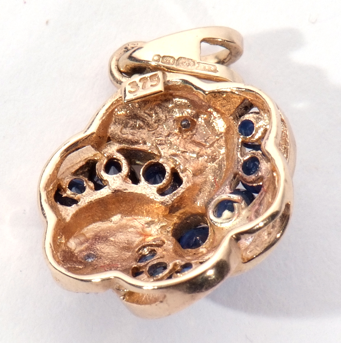 Mixed Lot: A 9ct gold sapphire and diamond brooch, 5 cm long together with a 9ct gold sapphire and - Image 6 of 7