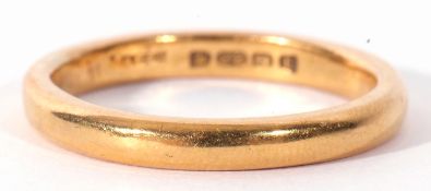 22ct gold wedding ring of plain and polished design, London 1922, 5.8gms, size Q