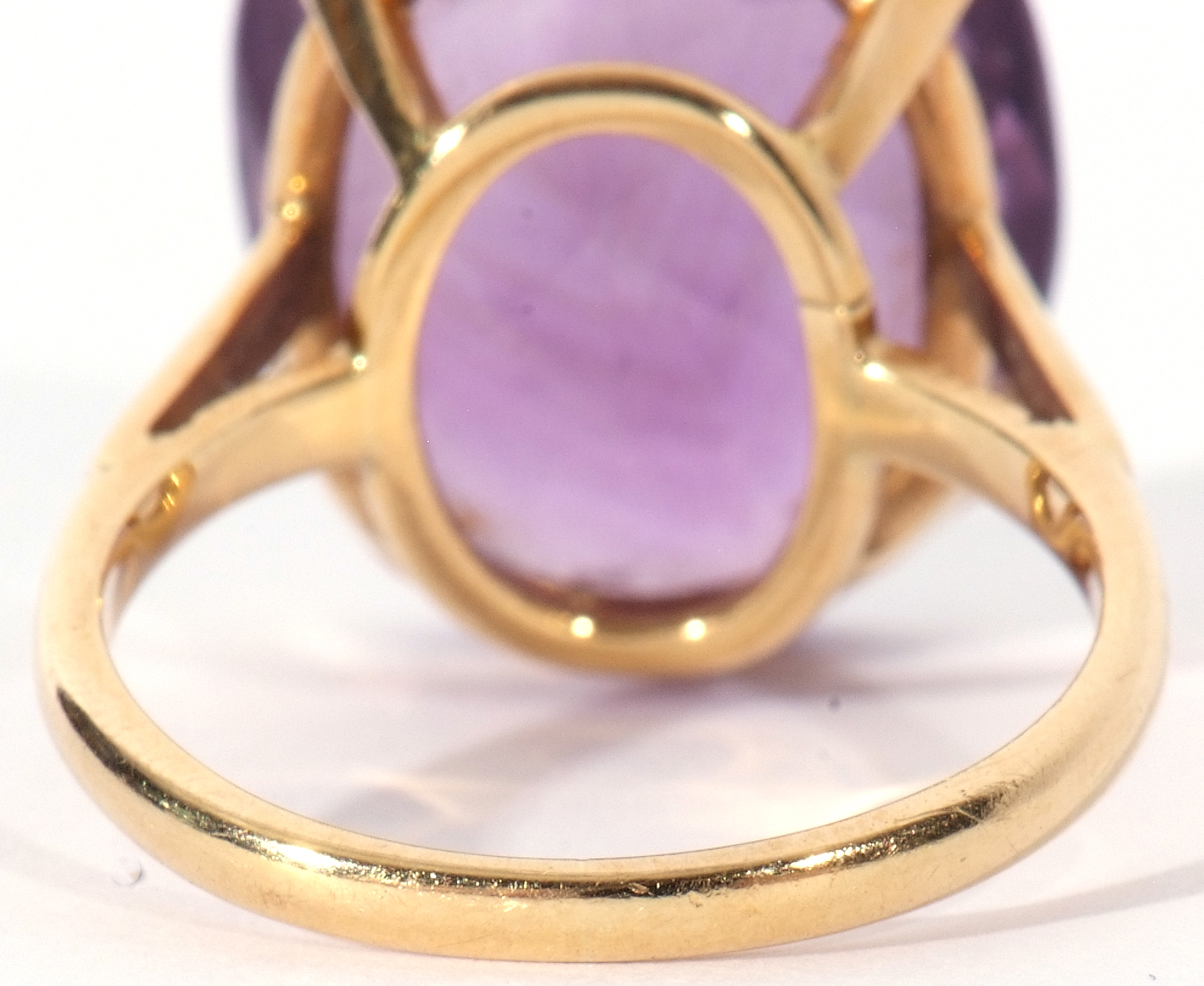 Large amethyst dress ring, the oval faceted amethyst 20 x 15mm, four claw set in a basket mount, - Image 4 of 5