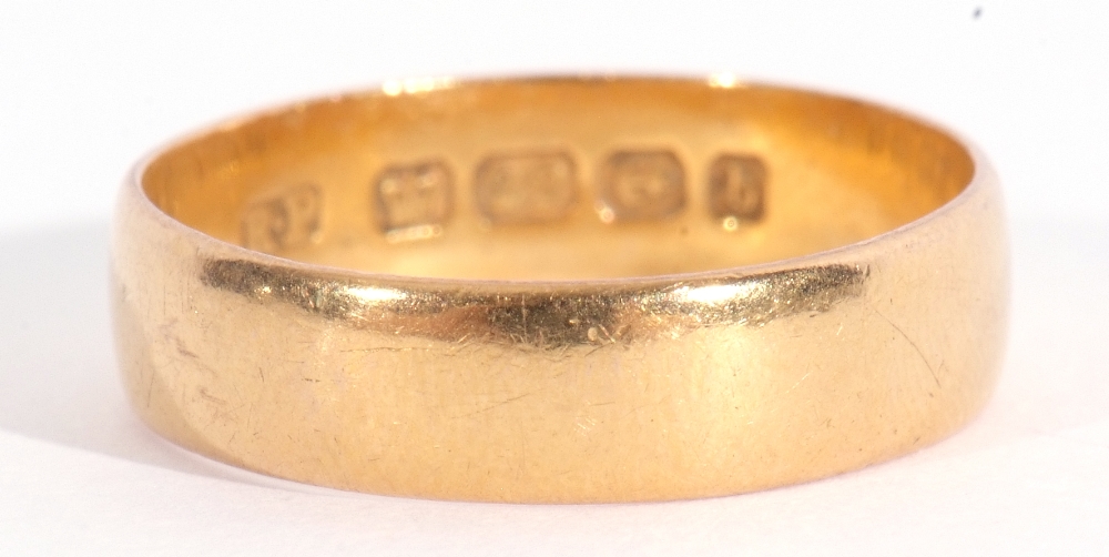 22ct gold wedding ring, plain polished design, Birmingham 1901, 3.4gms, size O - Image 2 of 3