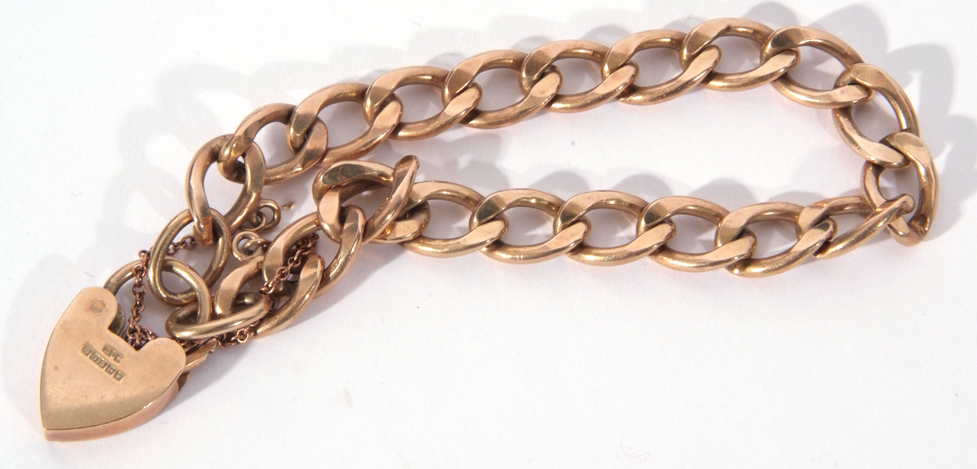 9ct gold flattened curb link bracelet, heart and padlock fitting, 21.5gms - Image 3 of 3