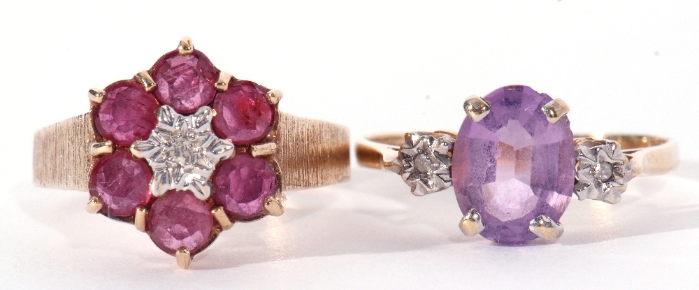 Mixed Lot: 9ct gold ruby and diamond cluster ring of flowerhead design featuring a small diamond and - Image 2 of 7