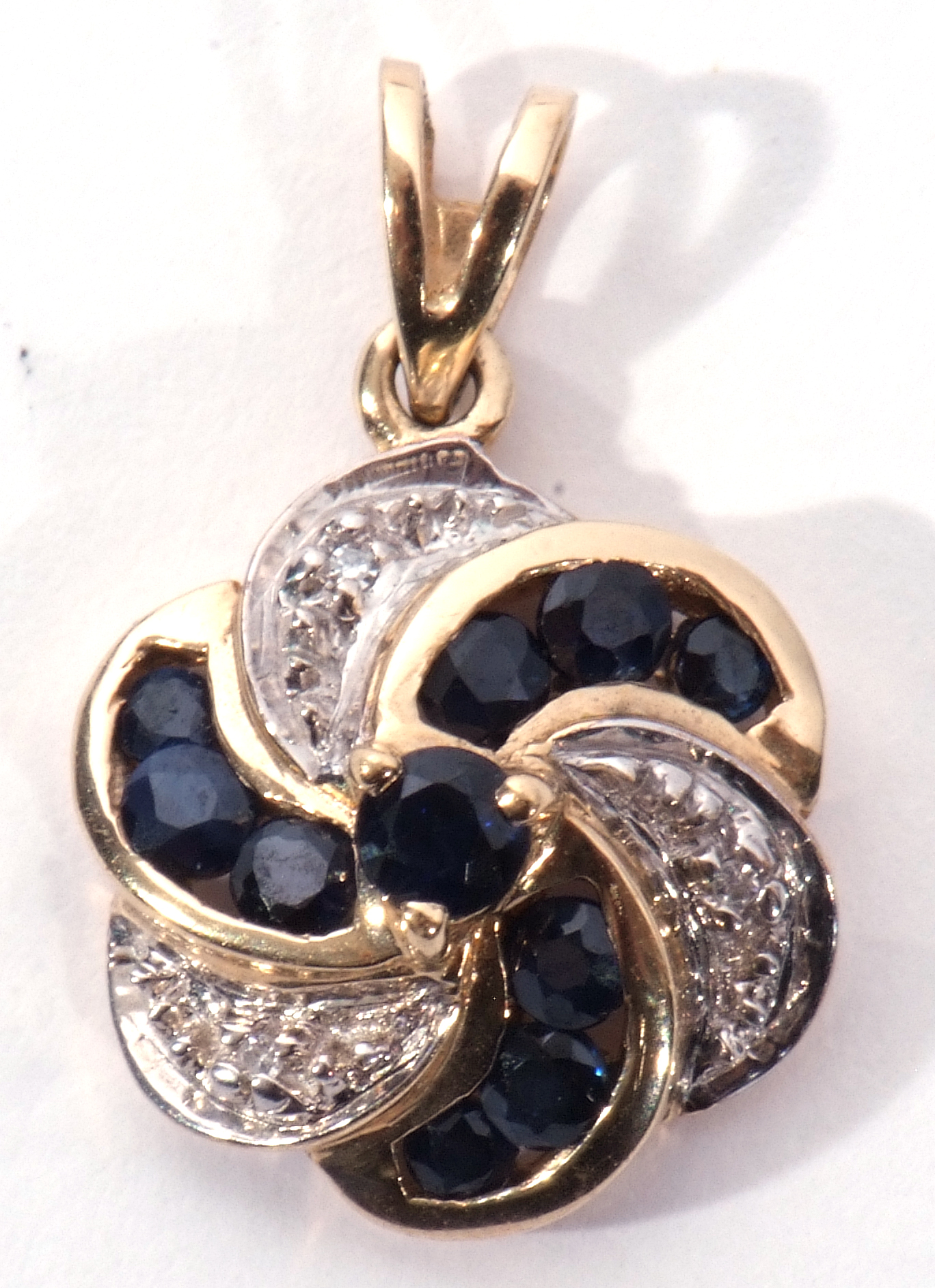 Mixed Lot: A 9ct gold sapphire and diamond brooch, 5 cm long together with a 9ct gold sapphire and - Image 7 of 7