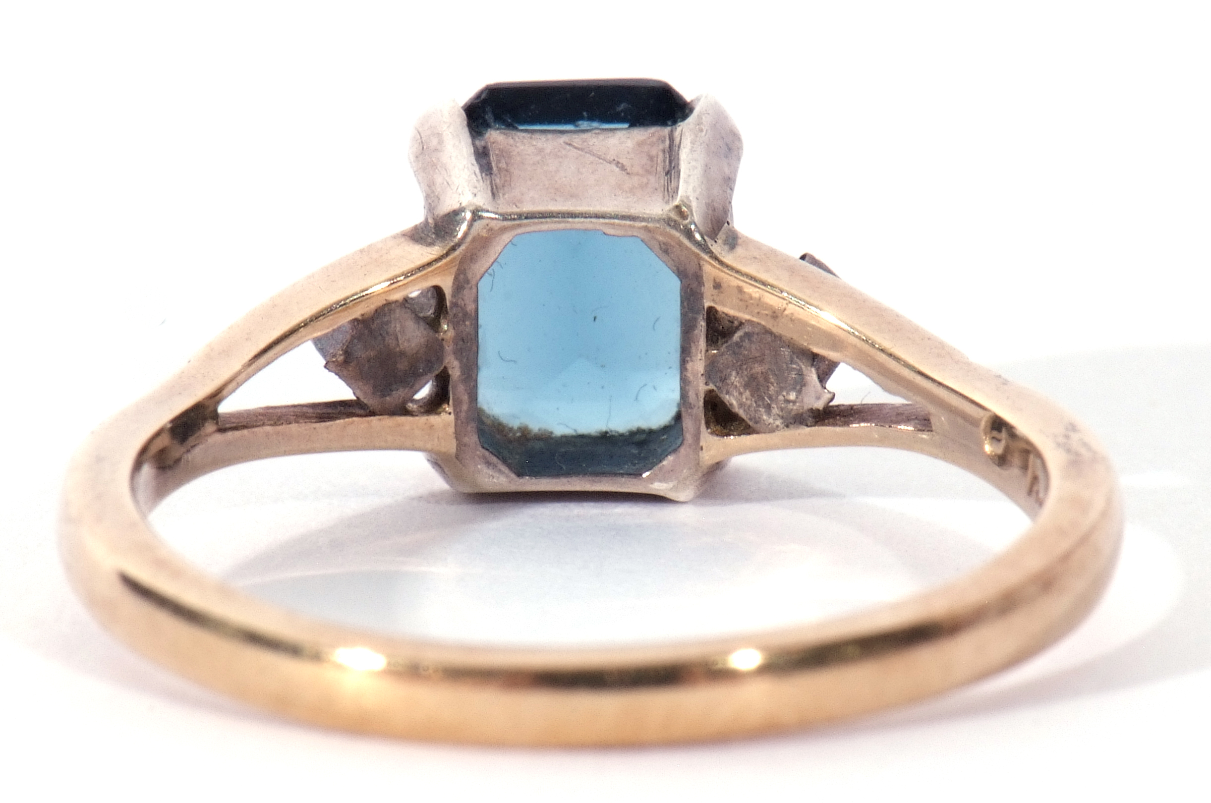 Modern blue stone ring set between two marcasite set shoulders, stamped 9ct and silver, size N - Image 4 of 7