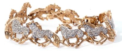 9ct gold galloping horse bracelet, each horse decorated with small white pastes to a lobster clasp