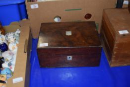 SMALL 19TH CENTURY JEWELLERY BOX WITH MOTHER OF PEARL INLAID DETAIL