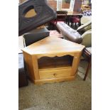 PINE CORNER TV STAND