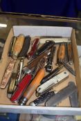 COLLECTION OF PEN KNIVES ETC