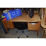 LIGHT OAK OFFICE DESK, 137CM WIDE