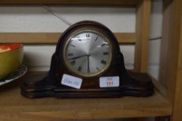 EARLY 20TH CENTURY OAK CASED MANTEL CLOCK