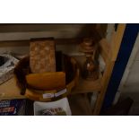 MIXED LOT OF TREEN WARES COMPRISING TURNED CANDLESTICK, BOWL, GAVEL AND BOXES