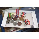 MIXED LOT COMPRISING WWII DEFENCE MEDAL, SPECIAL CONSTABULARY MEDALS, BAR OF THREE MINIATURE MEDALS,
