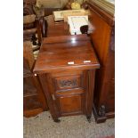 LATE VICTORIAN AMERICAN WALNUT SINGLE DOOR BEDSIDE CABINET, APPROX 85CM HIGH