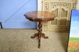 MODERN PEDESTAL WINE TABLE WITH INLAID DETAIL