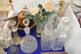MIXED LOT OF VARIOUS CLEAR DECANTERS, WOODEN BOWL, GLASS CANDLESTICKS ETC