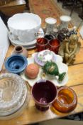 MIXED LOT OF CERAMICS AND GLASS TO INCLUDE HORS D'OEUVRES DISH, ORNAMENTS, POOLE POTTERY VASE ETC