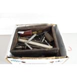 BOX CONTAINING MIXED DRAWING INSTRUMENTS, FURNITURE HANDLES ETC