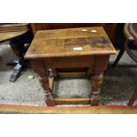 18TH CENTURY STYLE OAK JOINT STOOL ON TURNED LEGS, 41CM WIDE