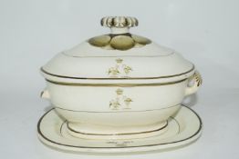 Late 18th century Rogers pearlware small tureen