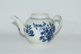 18th century Lowestoft porcelain teapot