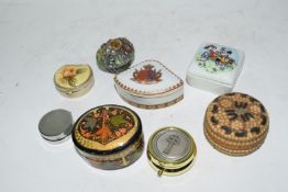 Mixed lot of small pill boxes and trinket boxes