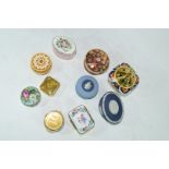 Various small trinket boxes to include Wedgwood jasperware