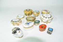 Mixed lot various small trinket and pill boxes